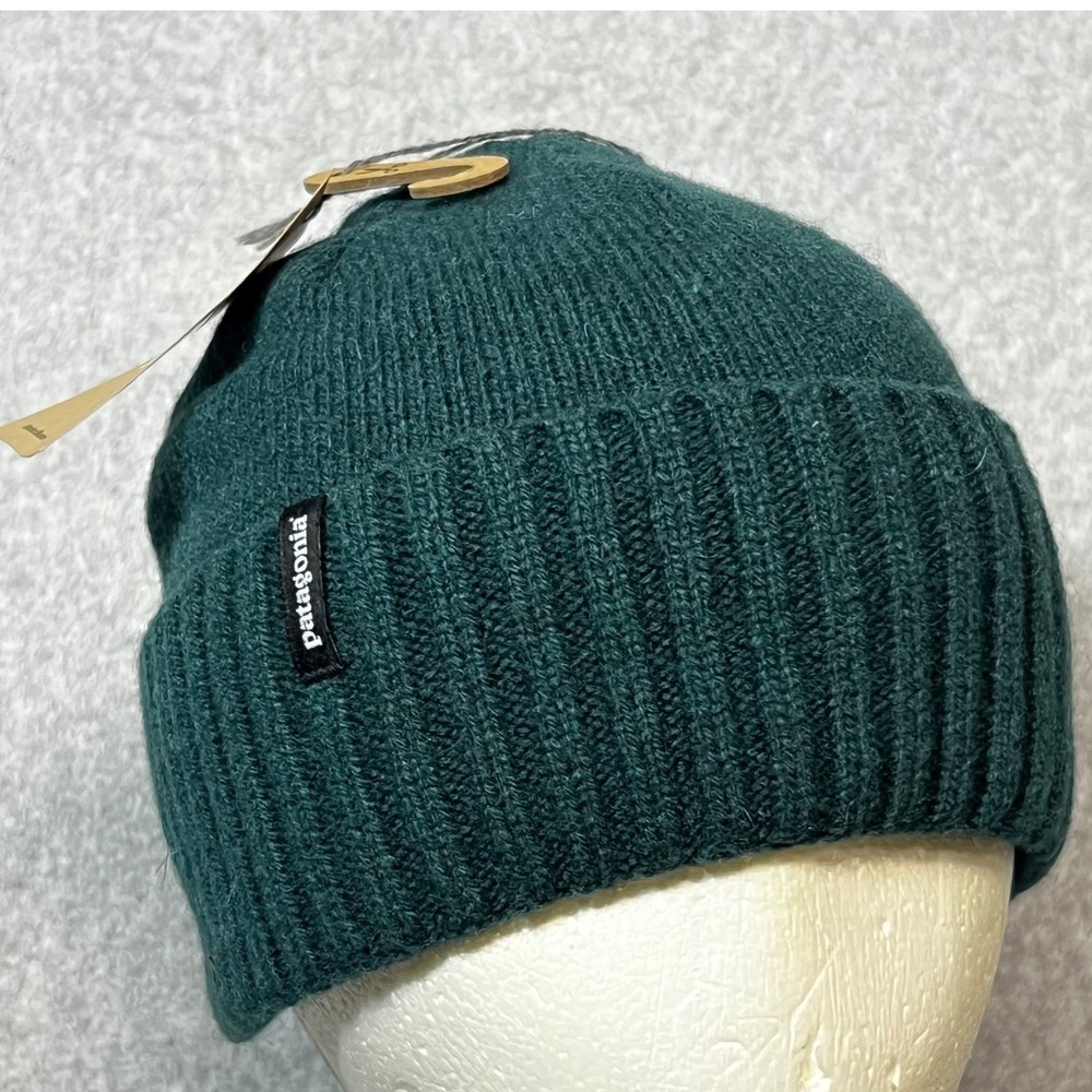Patagonia Brodeo Beanie NWT Unisex OSFM Green Recycled Wool Hat Knit Ribbed Capp